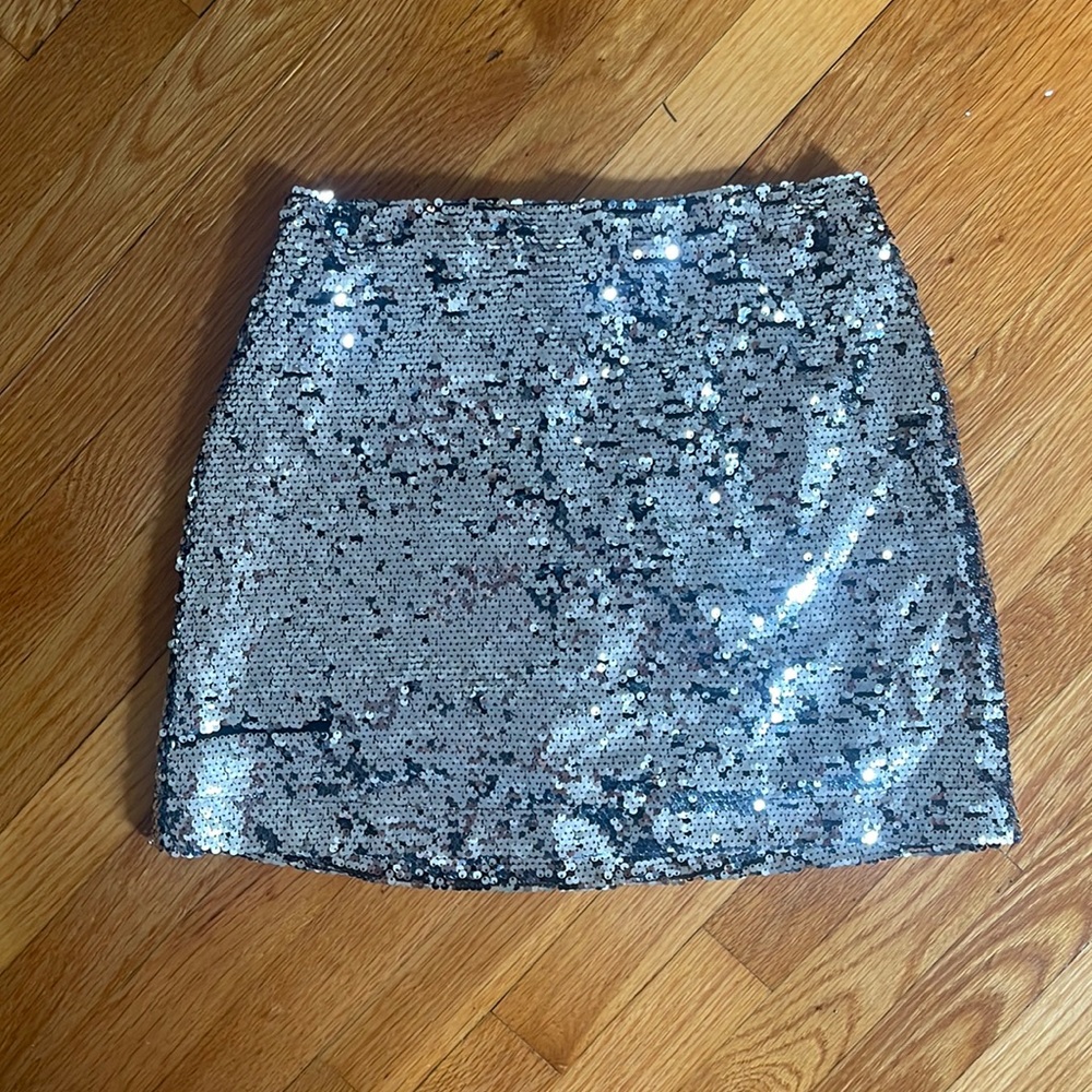 URBAN OUTFITTERS SEQUIN MINISQUIRT